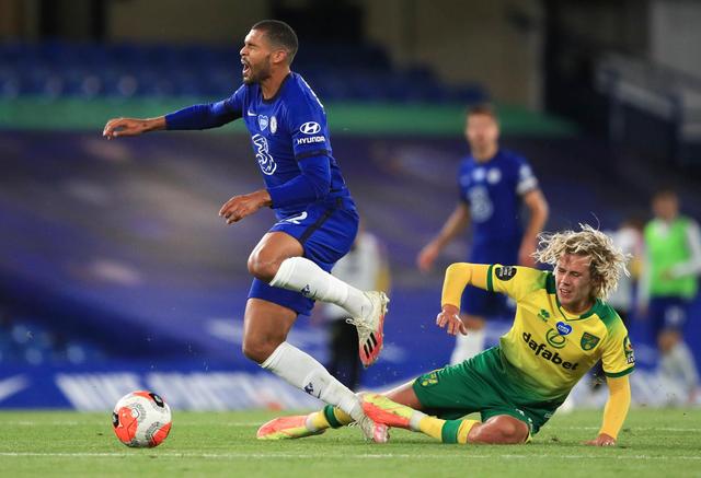 队内同时拥 队内同时拥